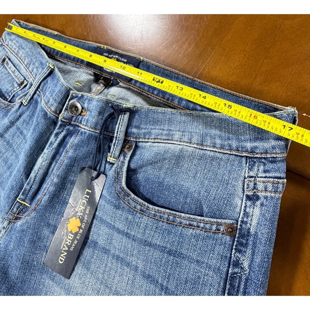 NEW Lucky Brand Sweet Straight Jeans Womens 14/32 Blue Medium Wash Denim NWT - Picture 4 of 8